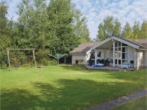 Holiday home Sortpoppelvej